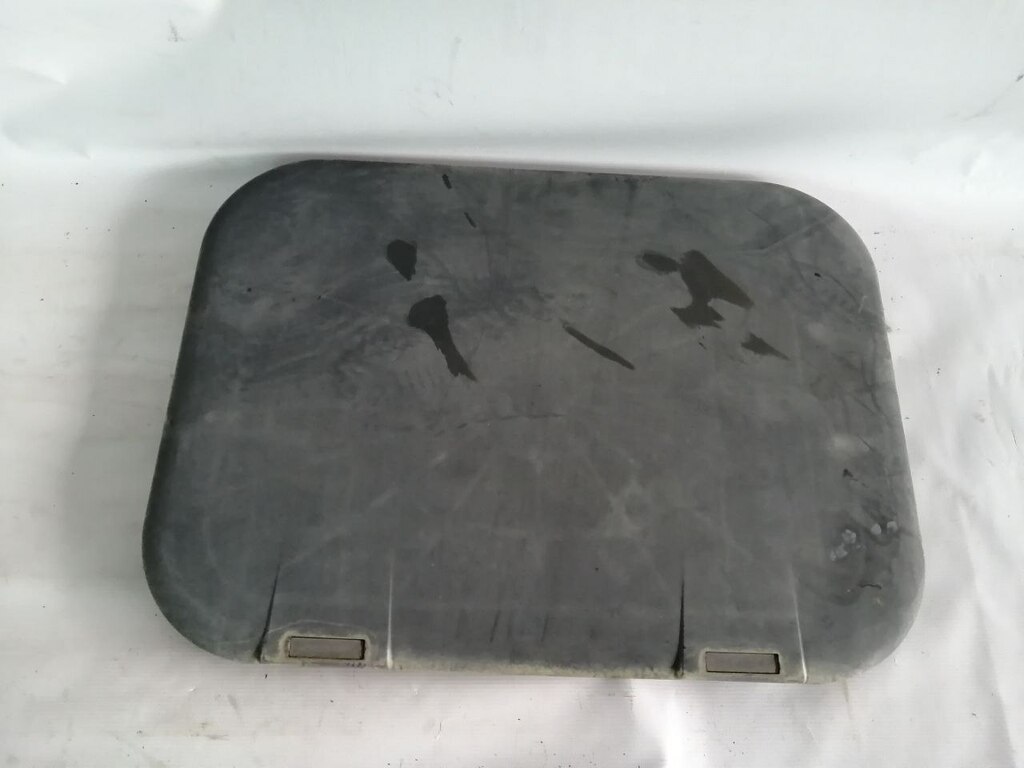 люк кабины б/у \ без ручки - 1